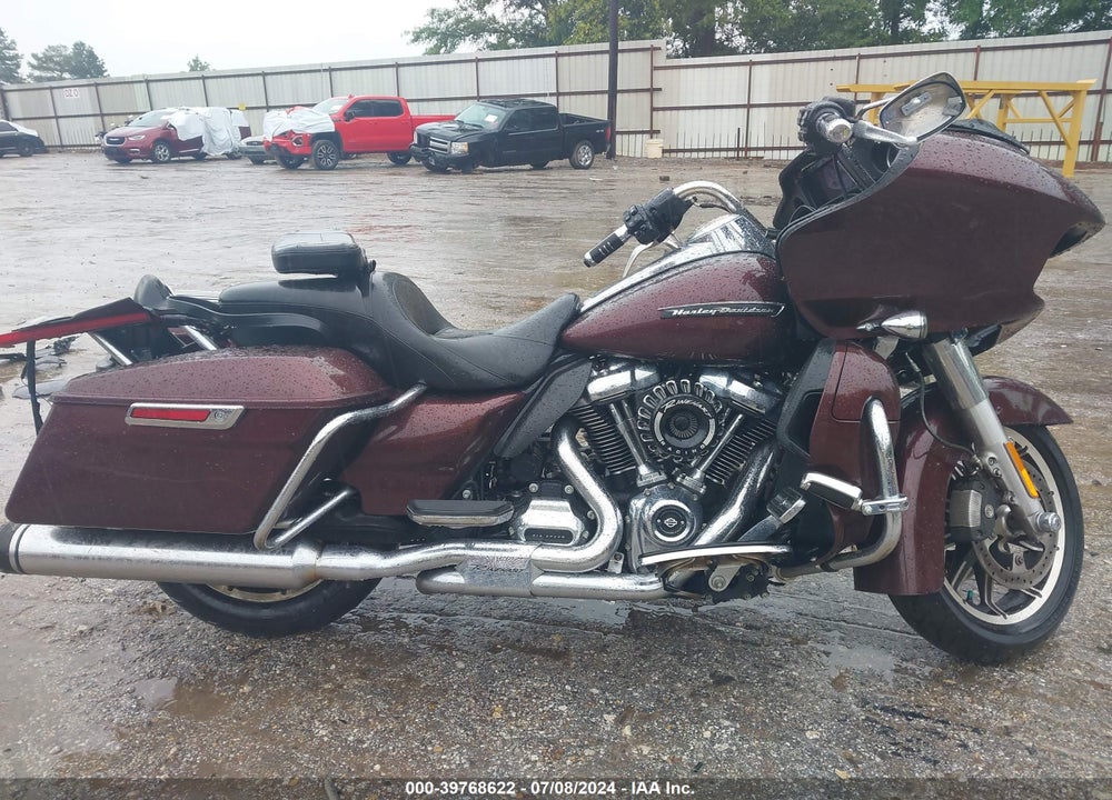 2019 HARLEY-DAVIDSON FLTRU VIN: 1HD1KGF10KB622482