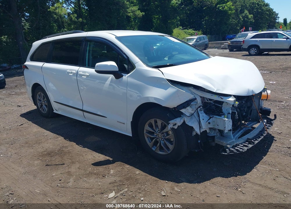2021 TOYOTA SIENNA LE VIN: 5TDKSKFC5MS020215
