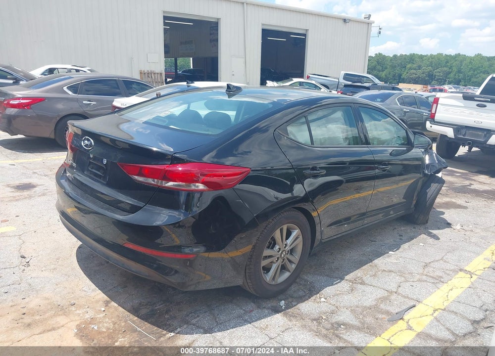 2018 HYUNDAI ELANTRA SEL VIN: 5NPD84LF6JH318517