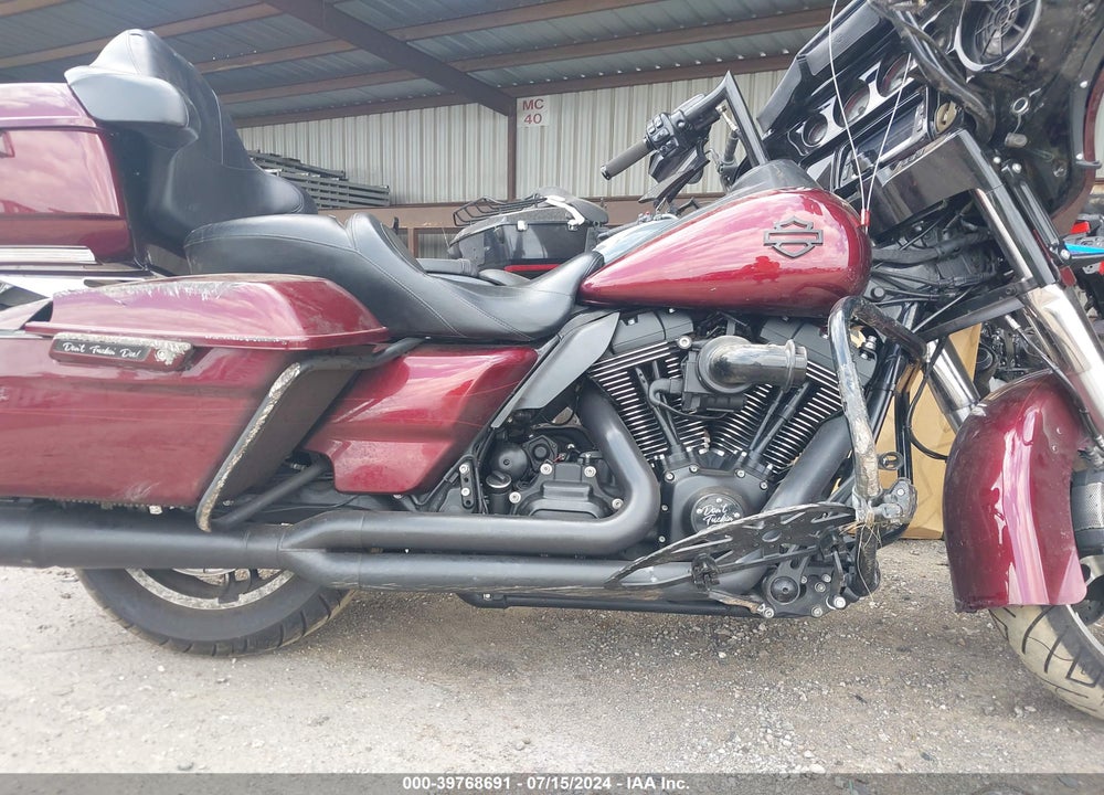 2014 HARLEY-DAVIDSON FLHXS STREET GLIDE SPECIAL VIN: 1HD1KRM18EB708237