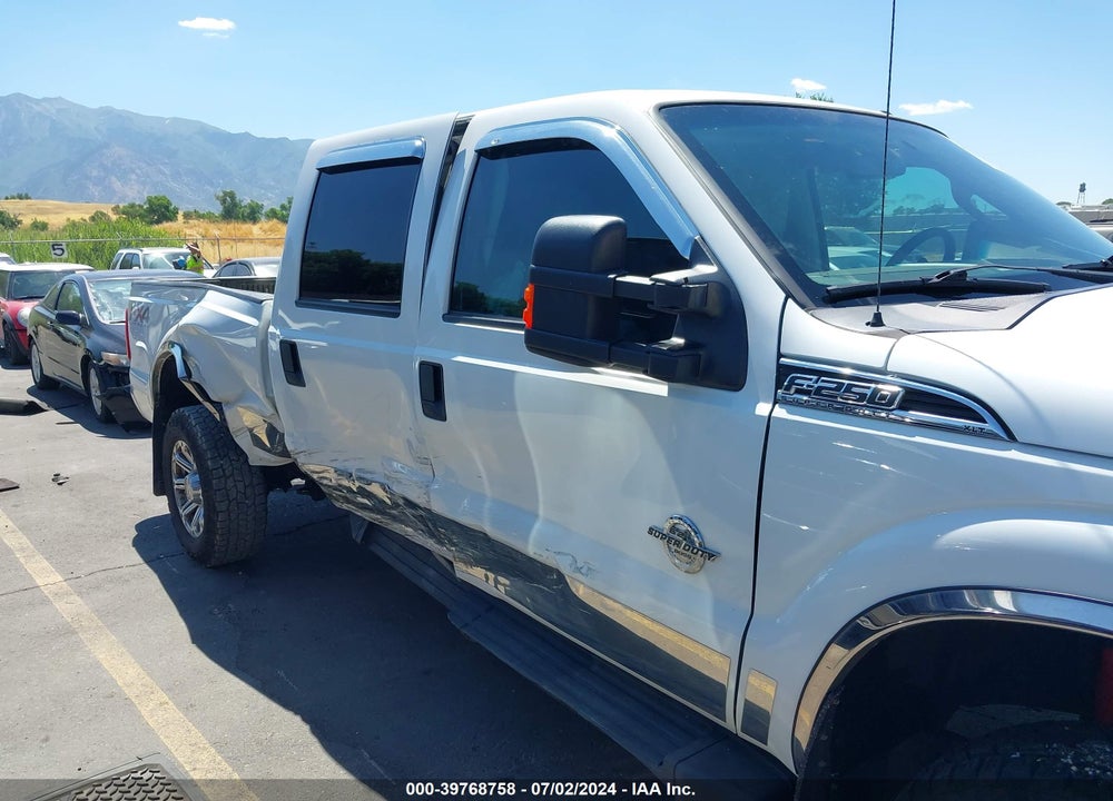 2012 FORD F-250 XLT VIN: 1FT7W2B61CEB76024