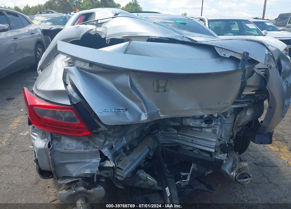 2015 HONDA ACCORD EX-L V-6 VIN: 1HGCT2B8XFA001230
