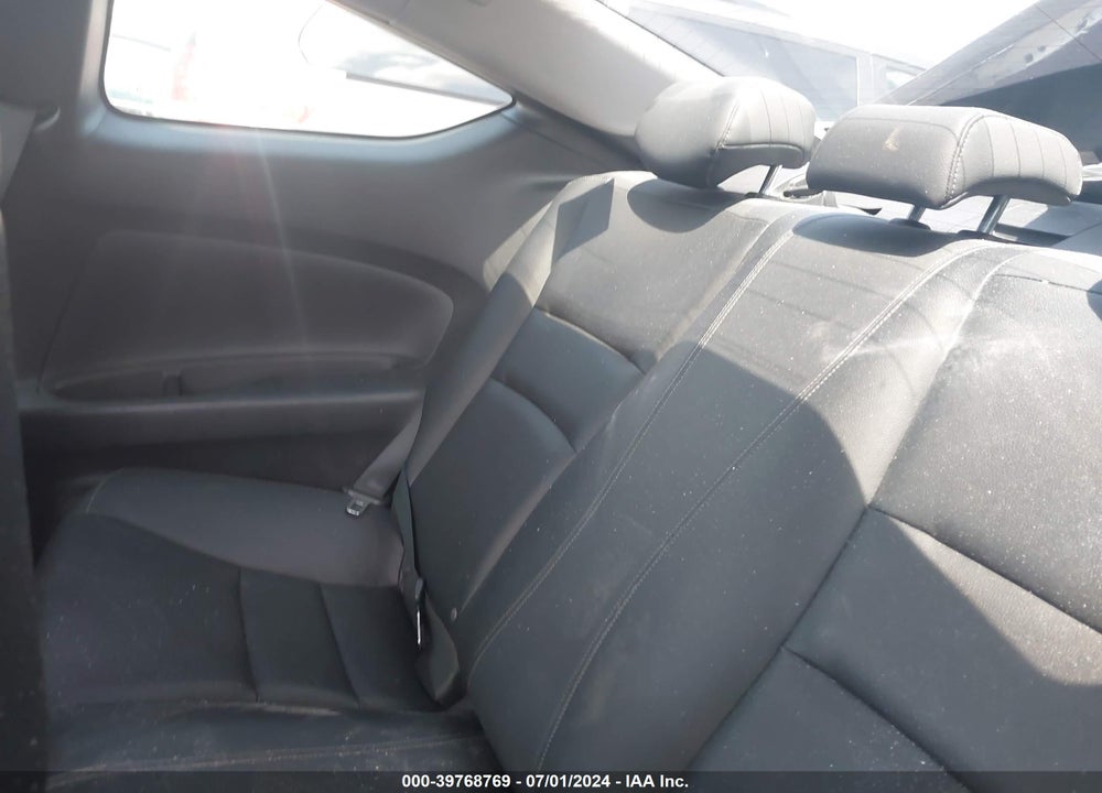 2015 HONDA ACCORD EX-L V-6 VIN: 1HGCT2B8XFA001230