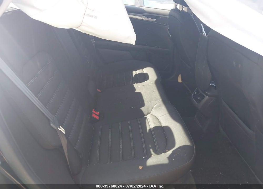 2015 FORD FUSION SE VIN: 3FA6P0H7XFR276658