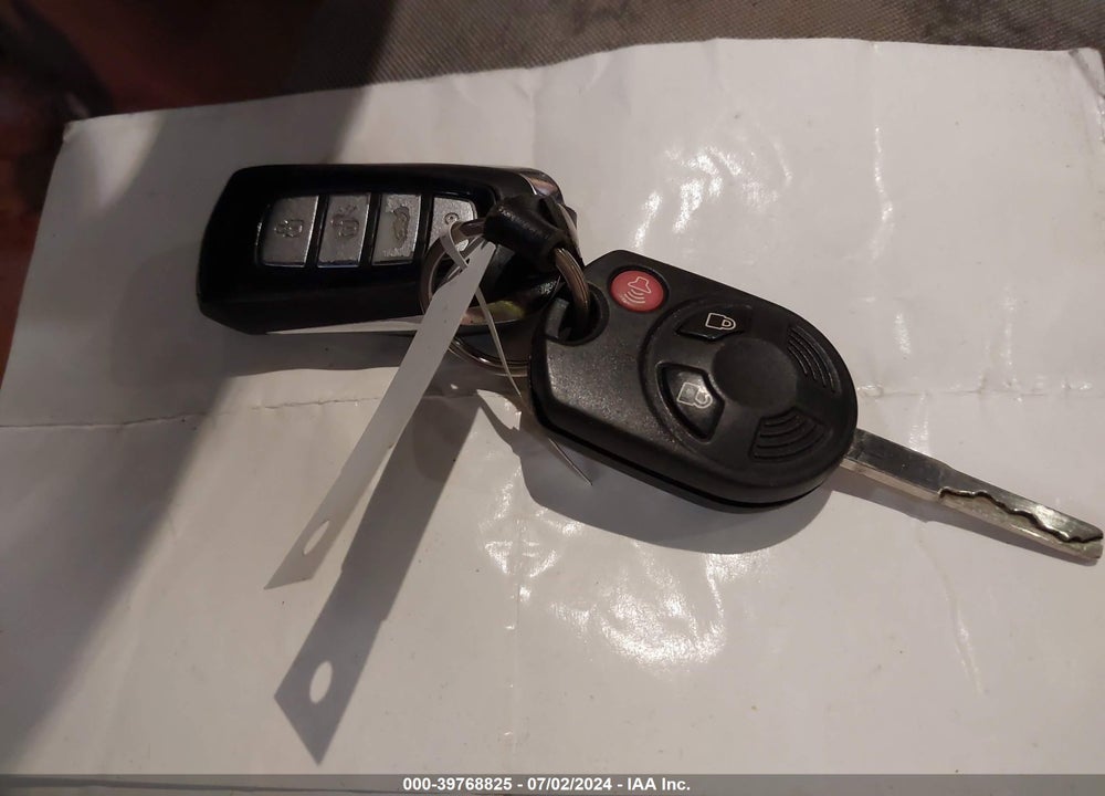 2016 FORD ESCAPE SE VIN: 1FMCU9GX8GUA02439