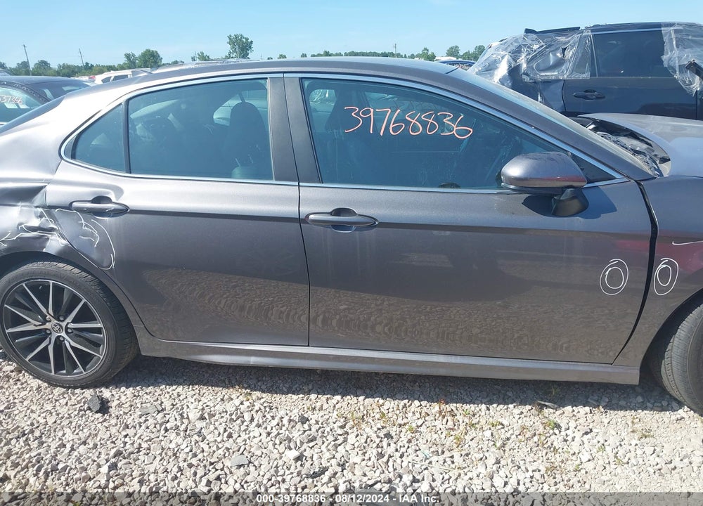 2021 TOYOTA CAMRY SE VIN: 4T1G11AK8MU520443