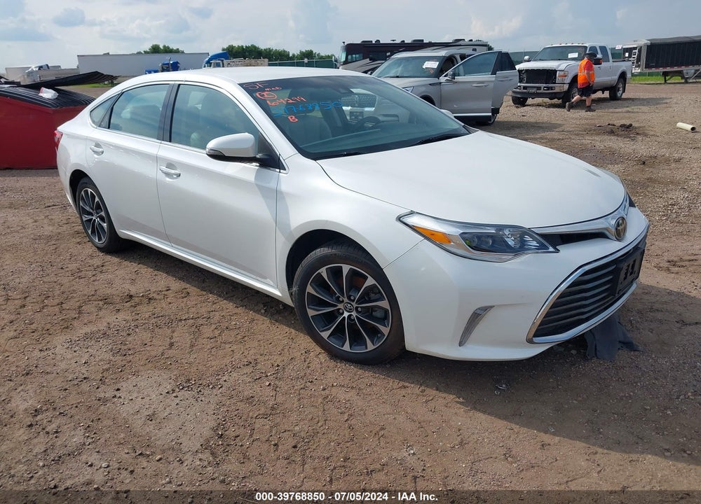 2018 TOYOTA AVALON XLE VIN: 4T1BK1EB2JU281940