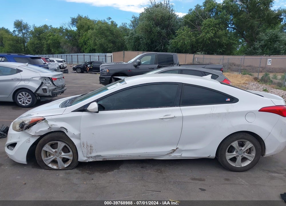 2013 HYUNDAI ELANTRA VIN: KMHDH6AE9DU003285