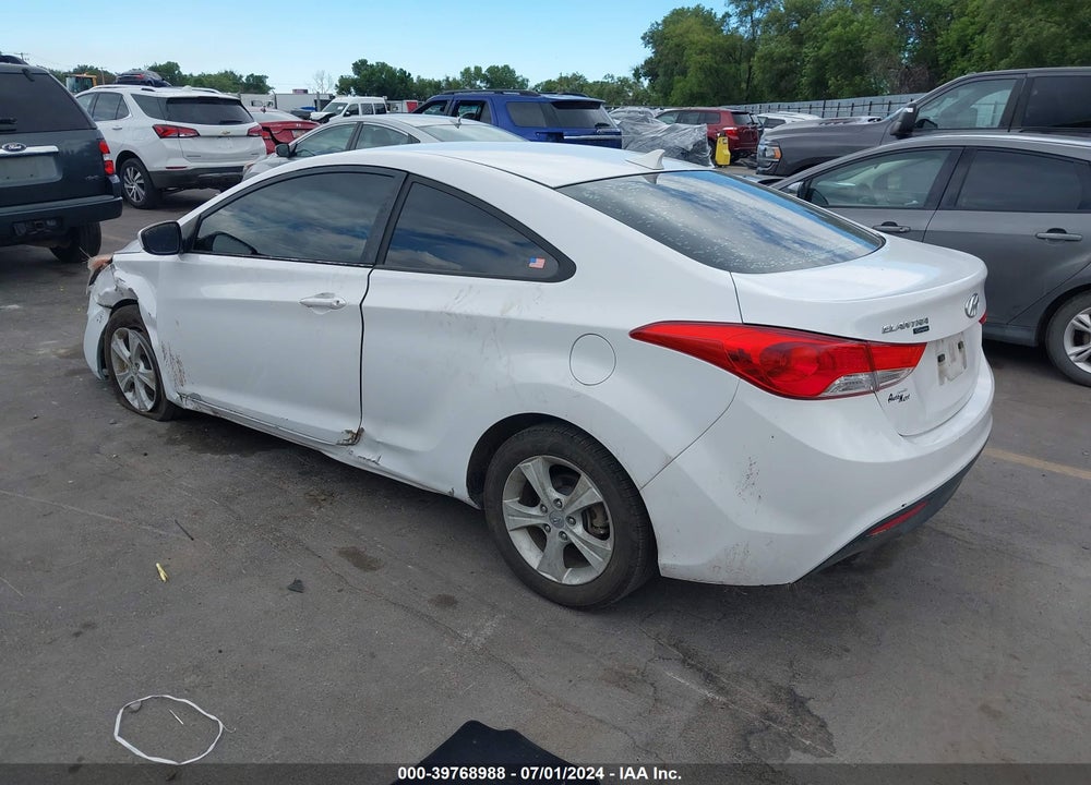 2013 HYUNDAI ELANTRA VIN: KMHDH6AE9DU003285