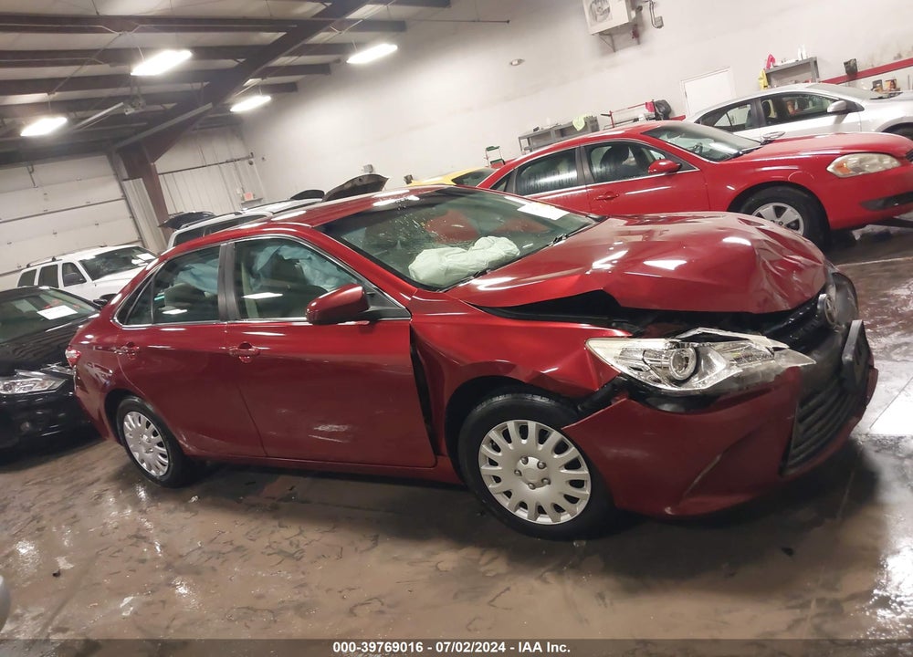 2015 TOYOTA CAMRY LE VIN: 4T1BF1FK5FU974981