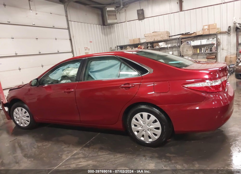 2015 TOYOTA CAMRY LE VIN: 4T1BF1FK5FU974981