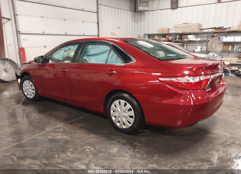 2015 TOYOTA CAMRY LE VIN: 4T1BF1FK5FU974981