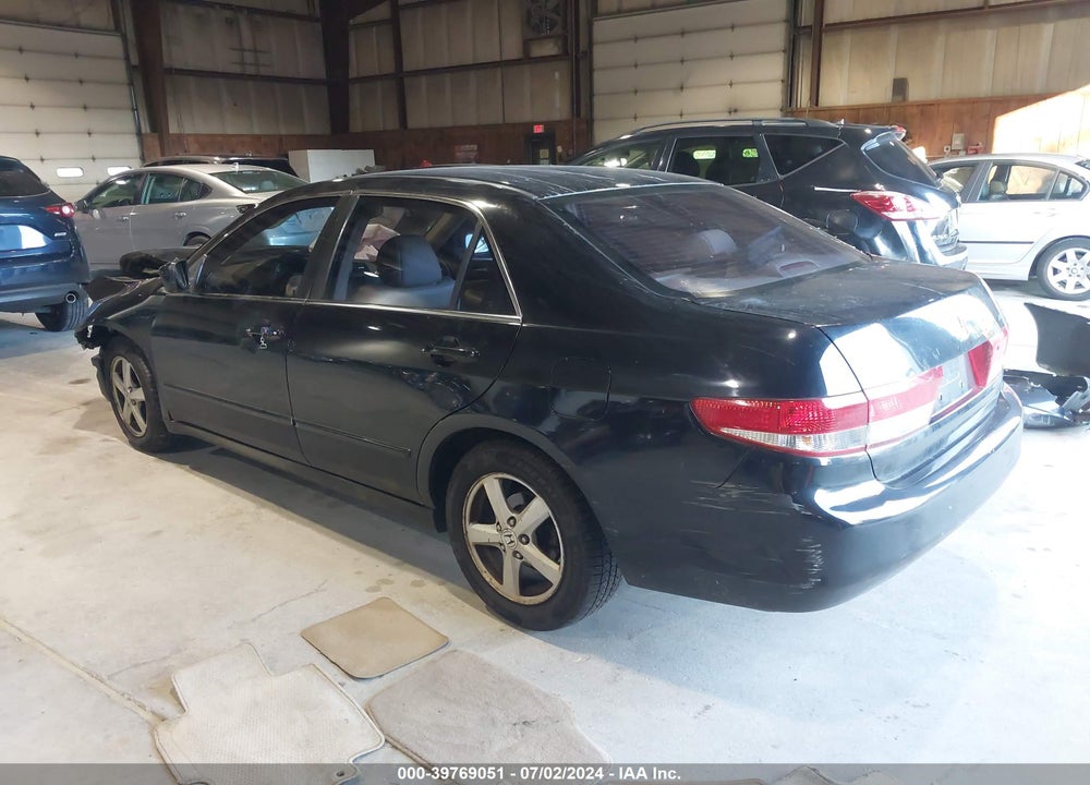 2003 HONDA ACCORD 2.4 EX VIN: JHMCM56693C042095