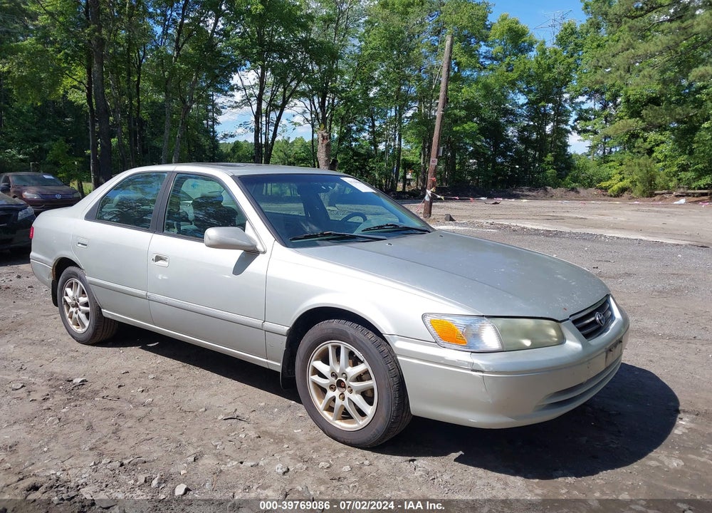 2001 TOYOTA CAMRY XLE V6 VIN: 4T1BF28KX1U128678