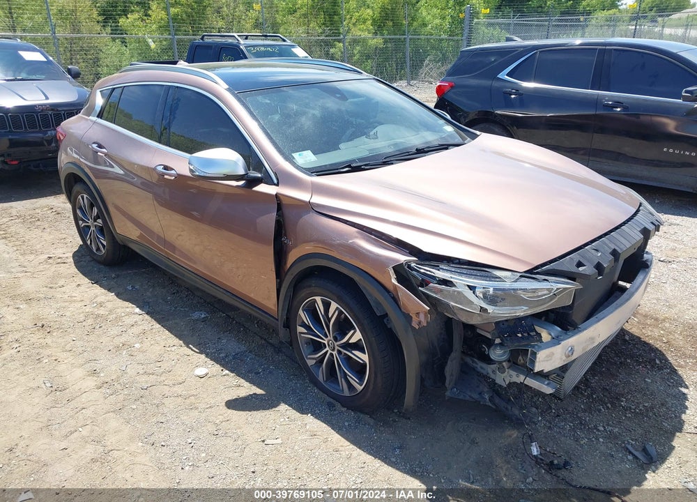 2017 INFINITI QX30 PREMIUM VIN: SJKCH5CR8HA025387