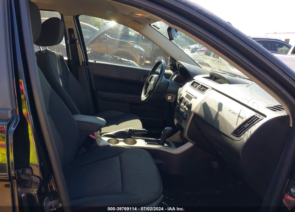 2009 FORD FOCUS SE VIN: 1FAHP35NX9W146457