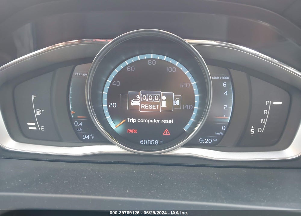 2016 VOLVO S60 T5 DRIVE-E PREMIER VIN: YV126MFK5G2409725