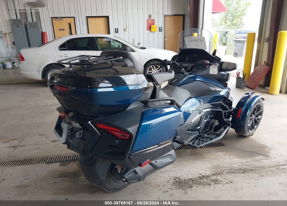 2021 CAN-AM SPYDER ROADSTER RT/RT LIMITED VIN: 2BXNBDD24MV001187
