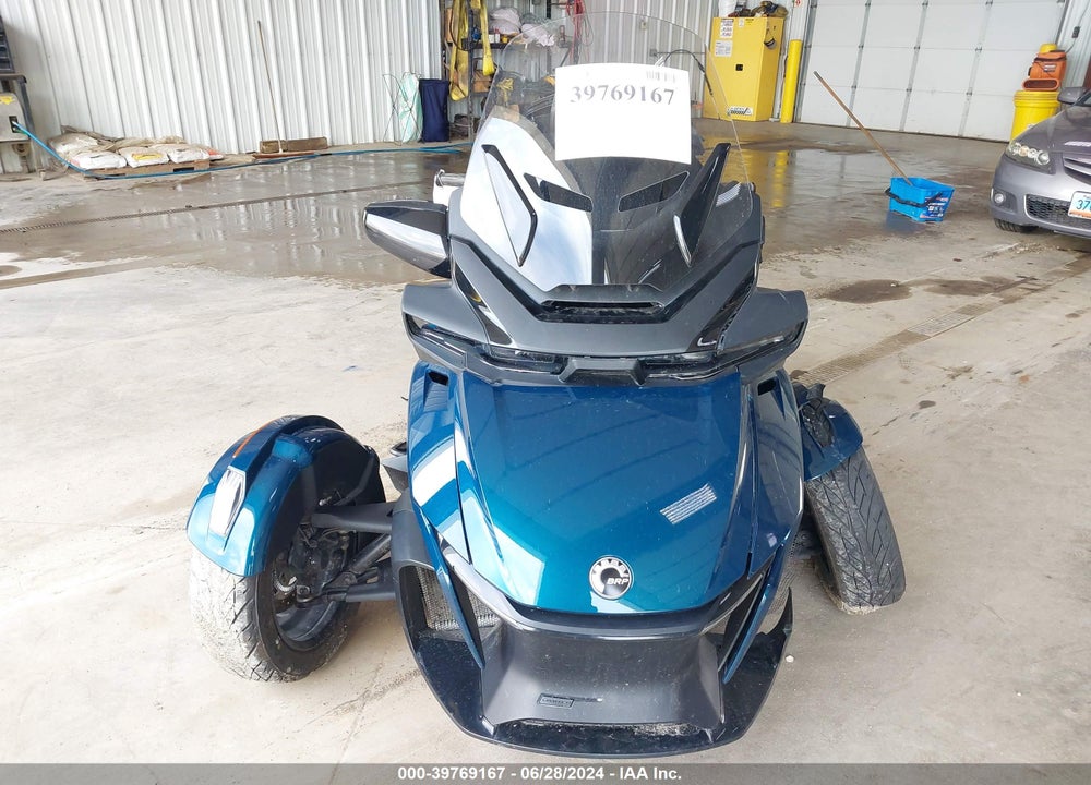 2021 CAN-AM SPYDER ROADSTER RT/RT LIMITED VIN: 2BXNBDD24MV001187