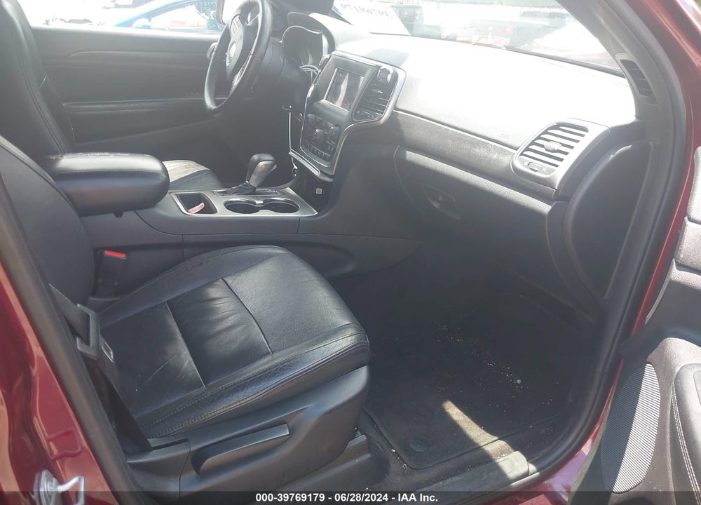 2018 JEEP GRAND CHEROKEE LAREDO 4X2 VIN: 1C4RJEAG8JC278755