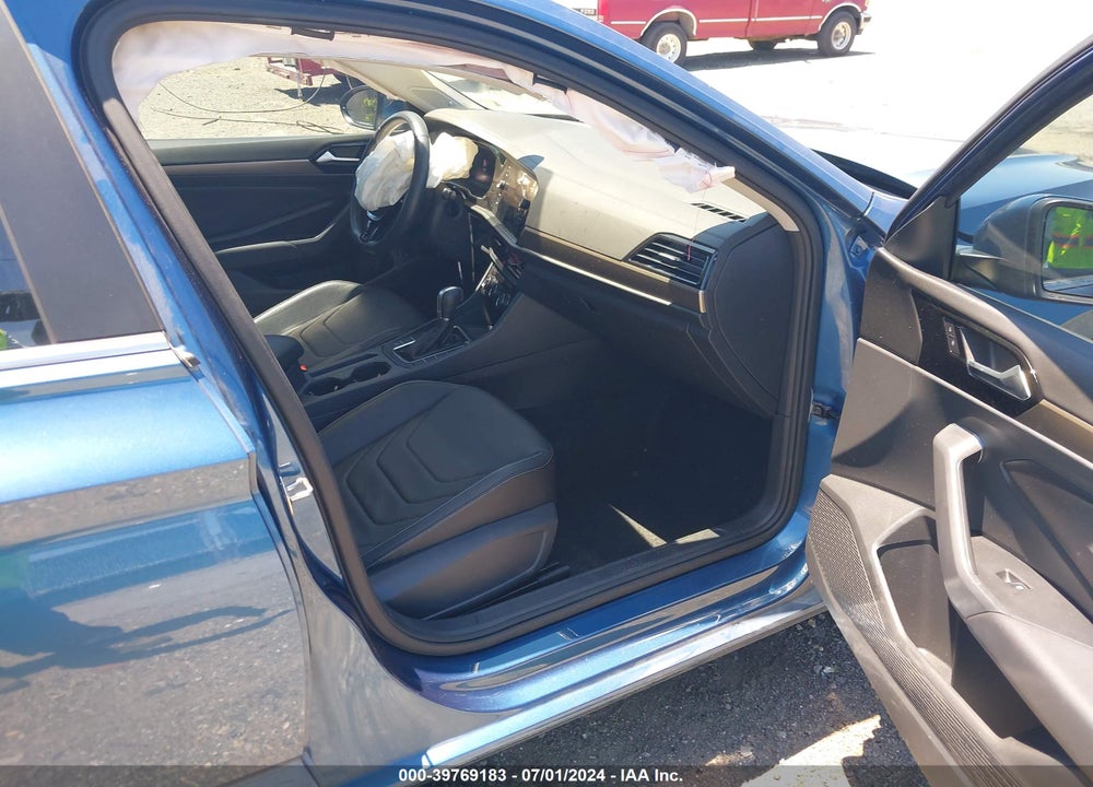2019 VOLKSWAGEN JETTA 1.4T SEL PREMIUM VIN: 3VWG57BU6KM079910