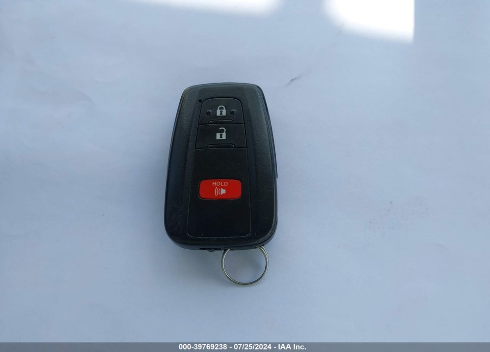 2018 TOYOTA PRIUS THREE VIN: JTDKARFU5J3553649