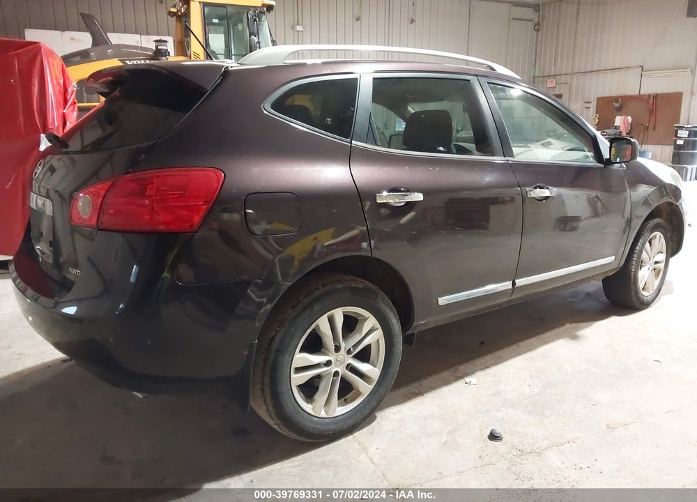 2015 NISSAN ROGUE SELECT S VIN: JN8AS5MVXFW768421