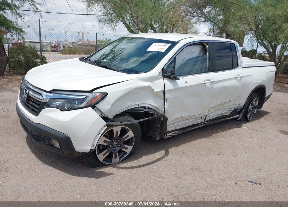 2017 HONDA RIDGELINE RTL-T VIN: 5FPYK3F64HB034442