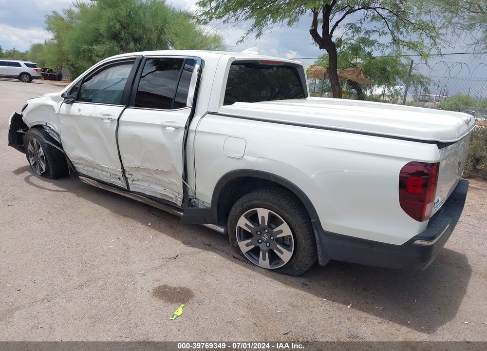 2017 HONDA RIDGELINE RTL-T VIN: 5FPYK3F64HB034442