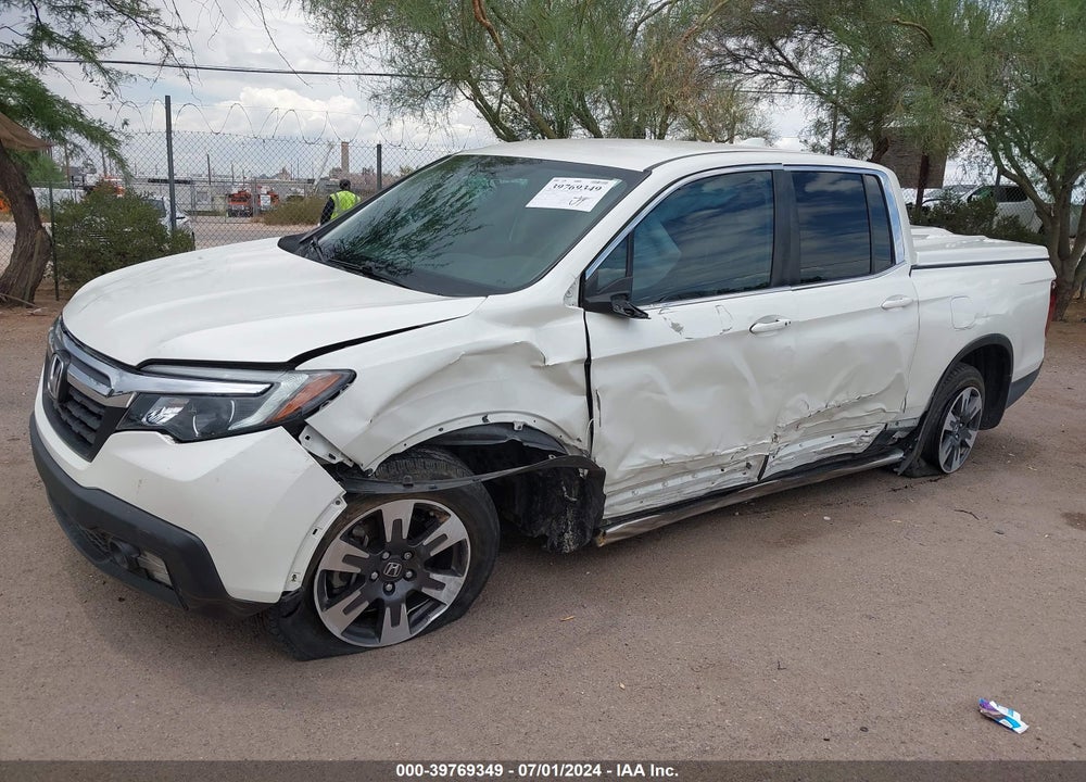 2017 HONDA RIDGELINE RTL-T VIN: 5FPYK3F64HB034442