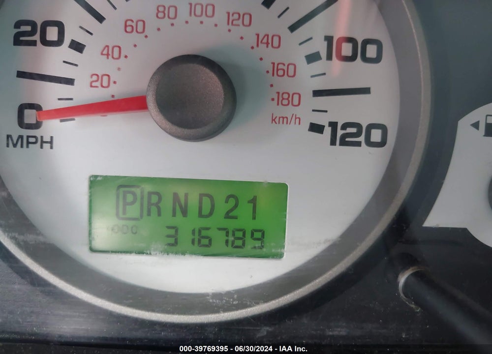 2005 FORD ESCAPE XLS VIN: 1FMYU92Z25KC51827