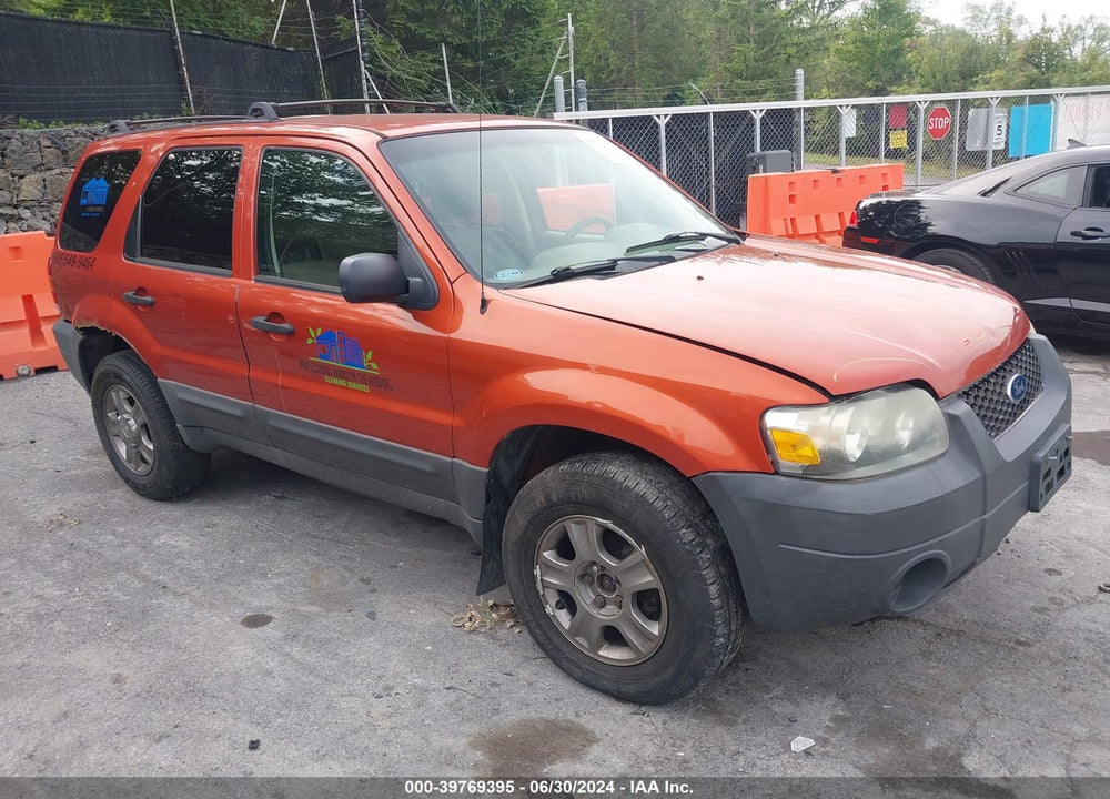 2005 FORD ESCAPE XLS VIN: 1FMYU92Z25KC51827