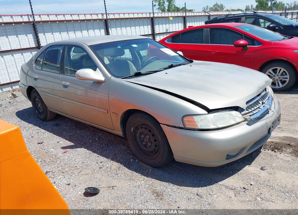 2001 NISSAN ALTIMA GXE VIN: 1N4DL01D81C138921