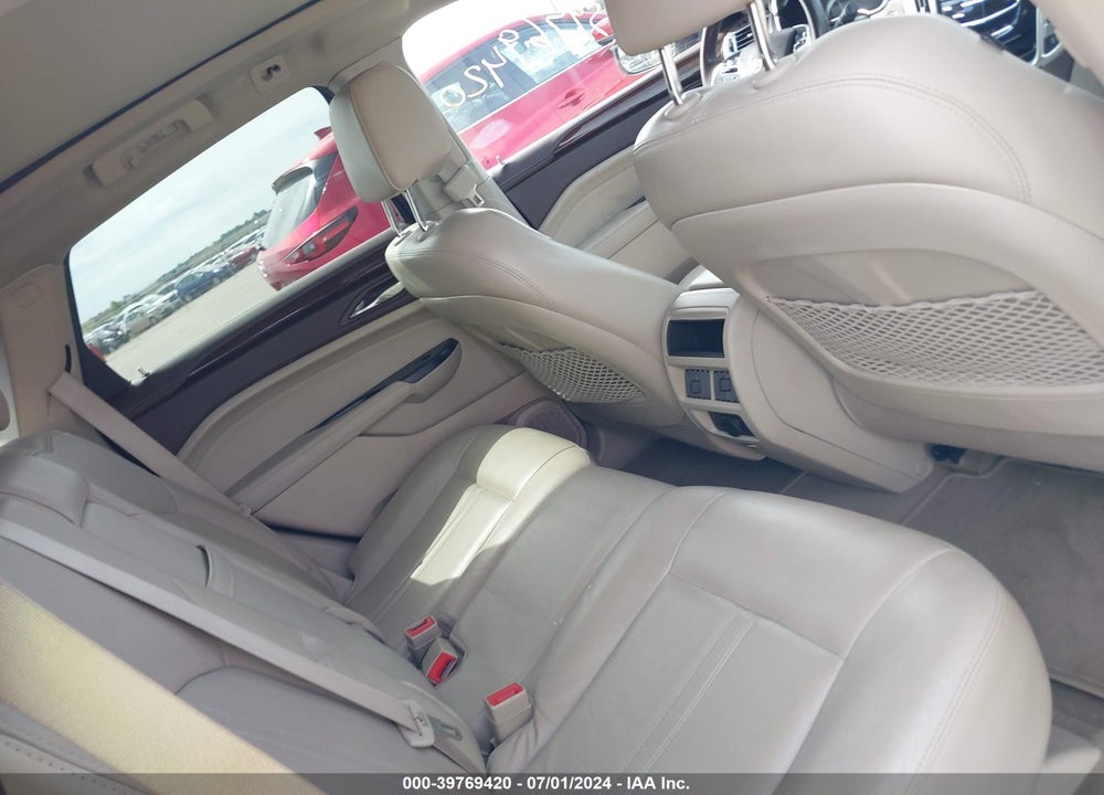 2013 CADILLAC SRX LUXURY COLLECTION VIN: 3GYFNGE3XDS647442