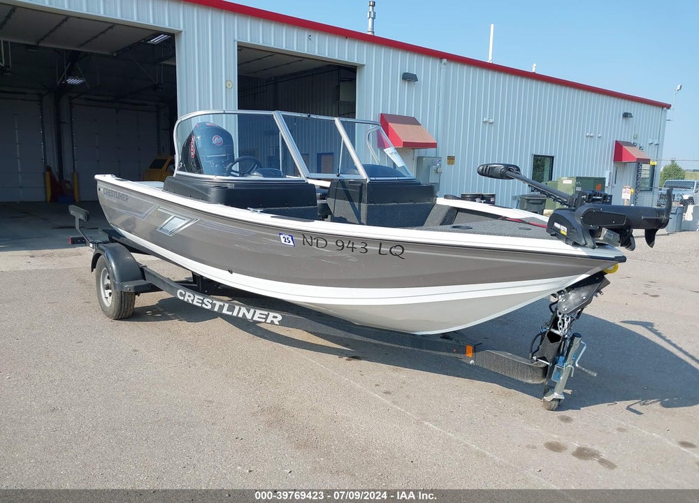 2021 CRESTLINER 1750 FISH HAWK & TRAILER VIN: CRCFM234D121