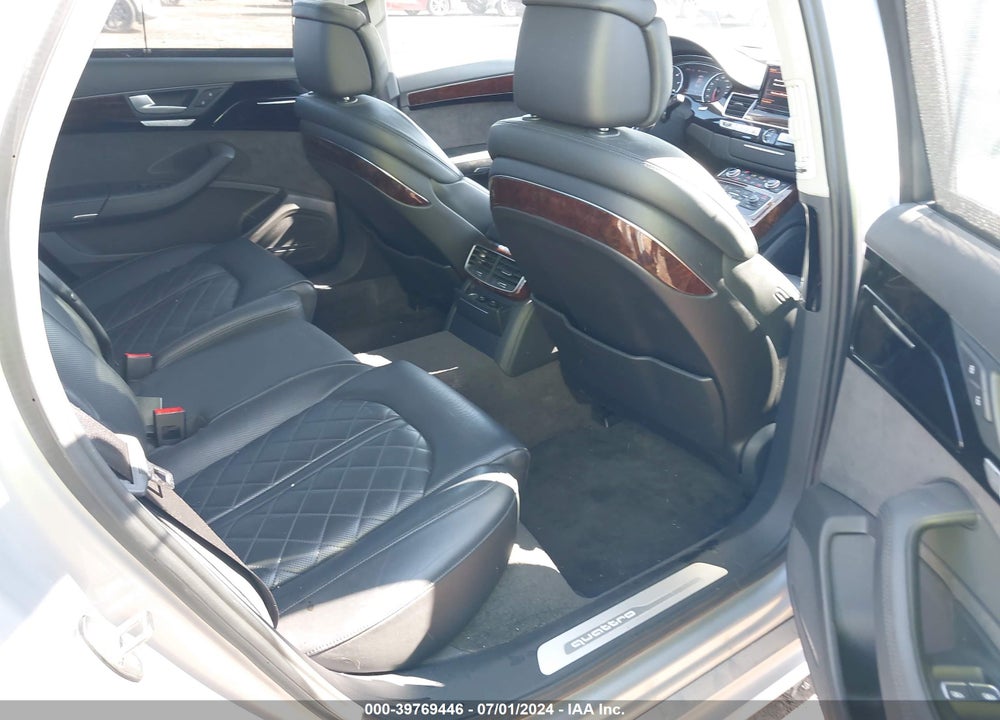 2018 AUDI A8 L 4.0T SPORT VIN: WAU43AFD8JN000774