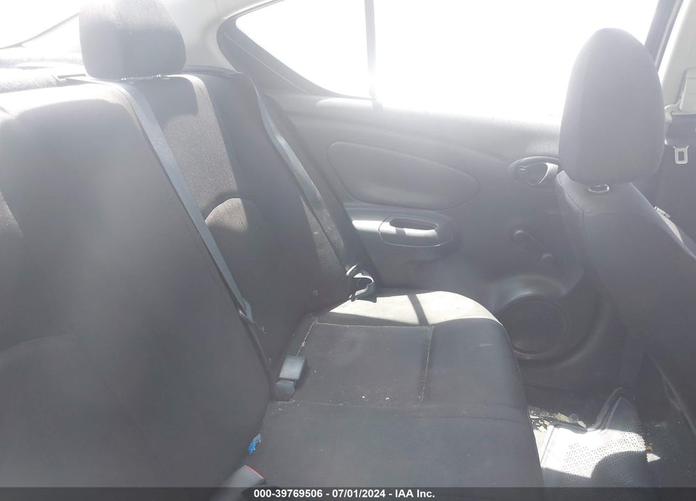 2019 NISSAN VERSA 1.6 S+ VIN: 3N1CN7AP3KL869512