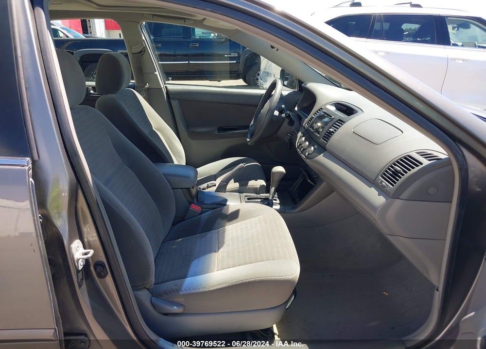 2005 TOYOTA CAMRY LE VIN: 4T1BE32KX5U588785
