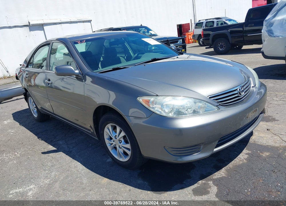 2005 TOYOTA CAMRY LE VIN: 4T1BE32KX5U588785