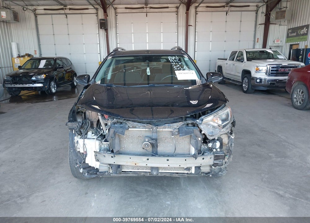 2018 TOYOTA RAV4 XLE VIN: 2T3RFREVXJW767236