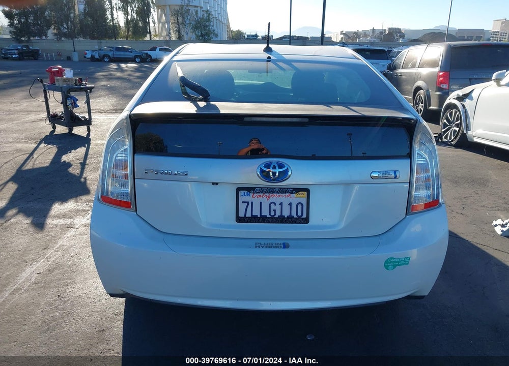 2015 TOYOTA PRIUS PLUG-IN VIN: JTDKN3DPXF3068137