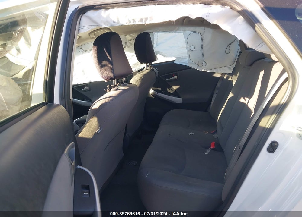 2015 TOYOTA PRIUS PLUG-IN VIN: JTDKN3DPXF3068137