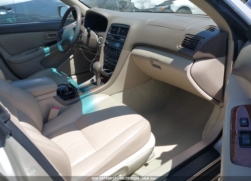 1998 LEXUS ES 300 VIN: JT8BF28GXW5023185