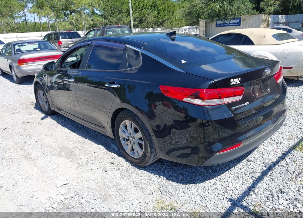 2016 KIA OPTIMA LX VIN: 5XXGT4L32GG080221