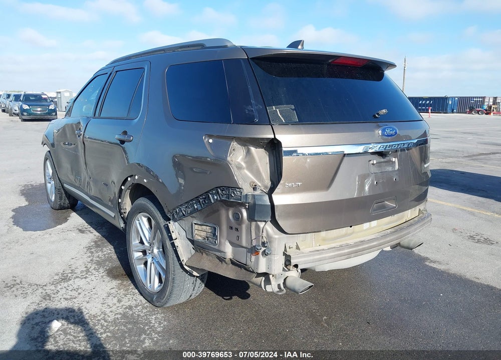 2016 FORD EXPLORER XLT VIN: 1FM5K7D88GGB11269