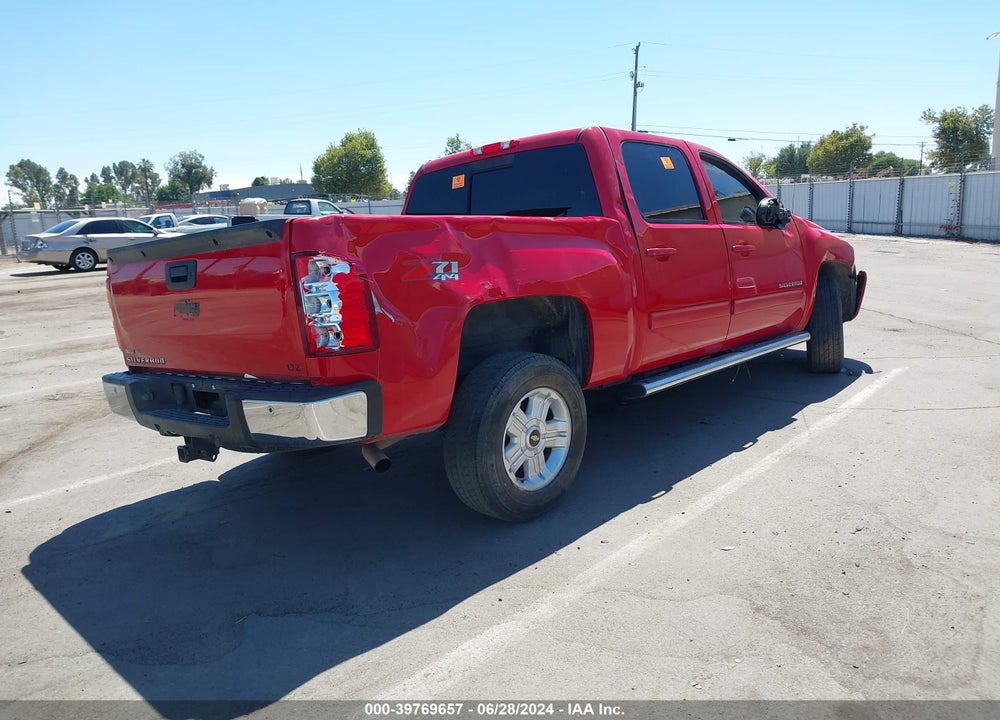 2011 CHEVROLET SILVERADO 1500 LTZ VIN: 3GCPKTE32BG290544