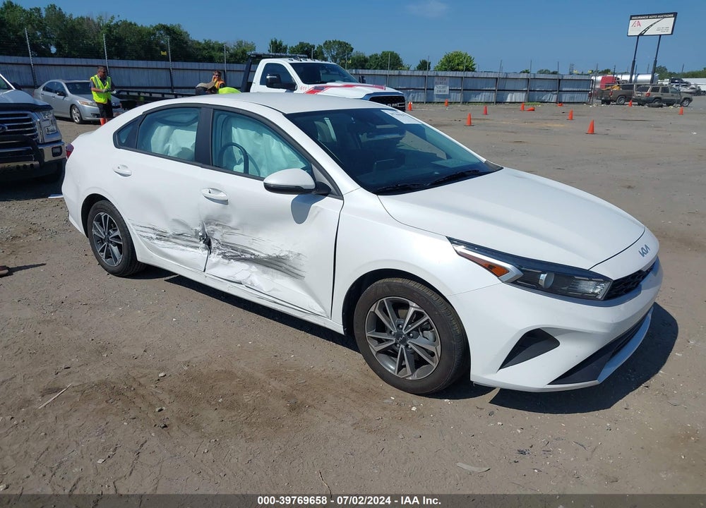 2023 KIA FORTE LXS VIN: 3KPF24AD4PE552275