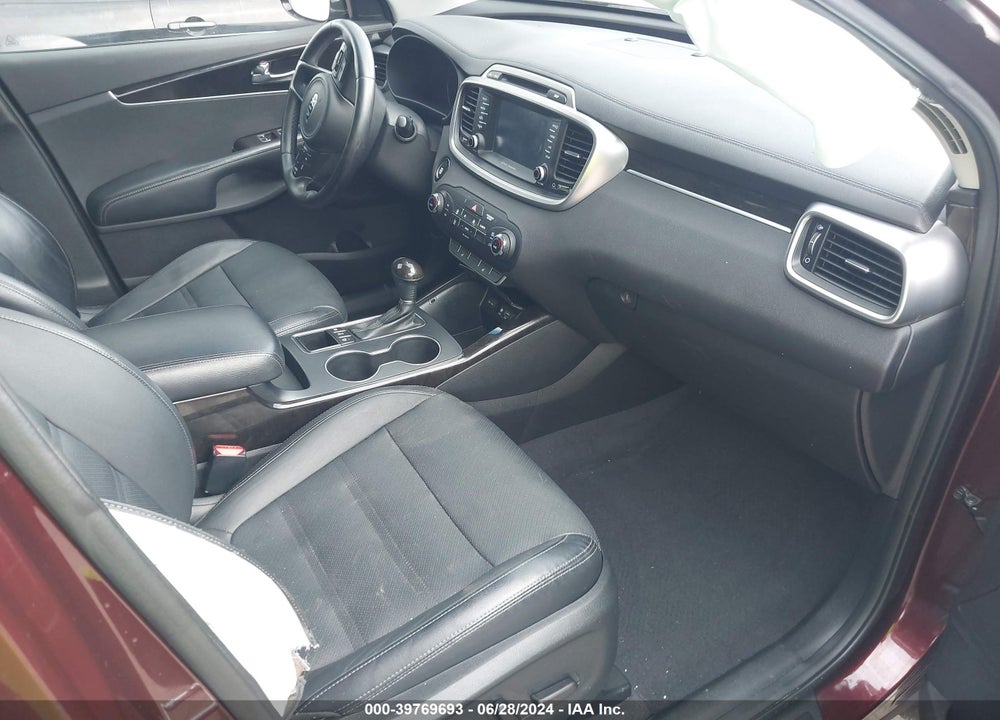 2017 KIA SORENTO 3.3L EX VIN: 5XYPHDA51HG204109