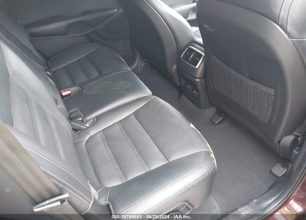 2017 KIA SORENTO 3.3L EX VIN: 5XYPHDA51HG204109