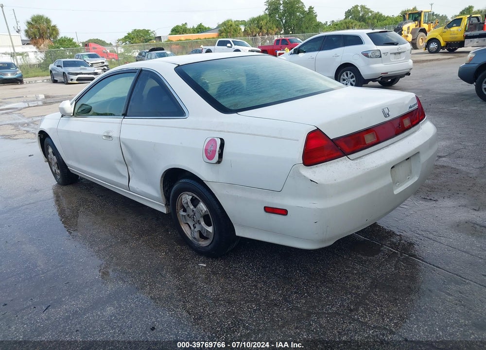 2001 HONDA ACCORD 2.3 EX VIN: 1HGCG325X1A020823